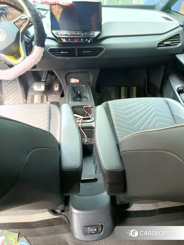 Volkswagen ID.3 2023 Белый из Китая