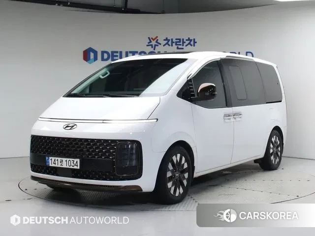 Hyundai Staria 2021 Белый из Кореи