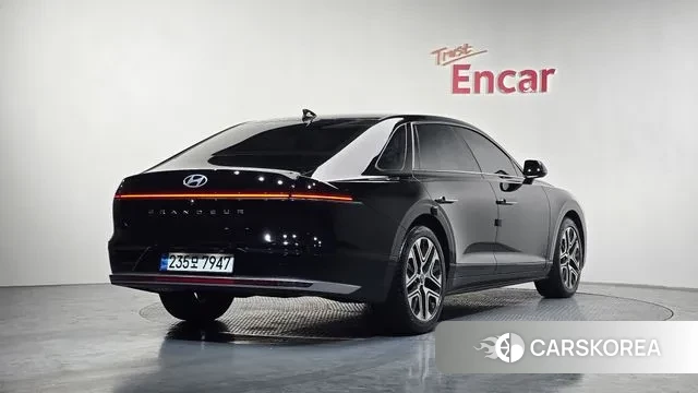 Hyundai Grandeur Hybrid (GN7) 2023 Черный из Кореи