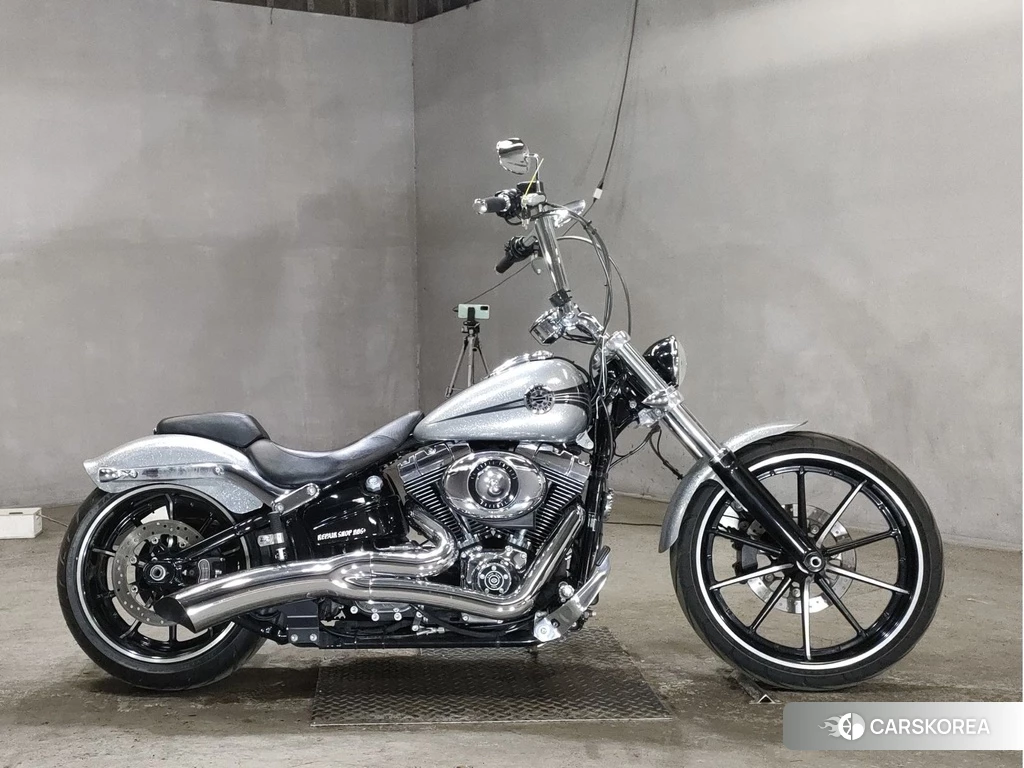 Проданный Harley-Davidson Softail Breakout FXSB 2015 из Японии