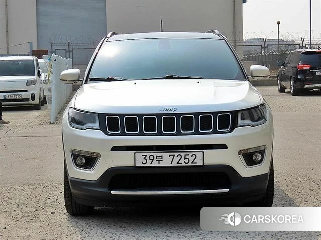 Jeep Compass 2nd Generation 2019 Белый из Кореи