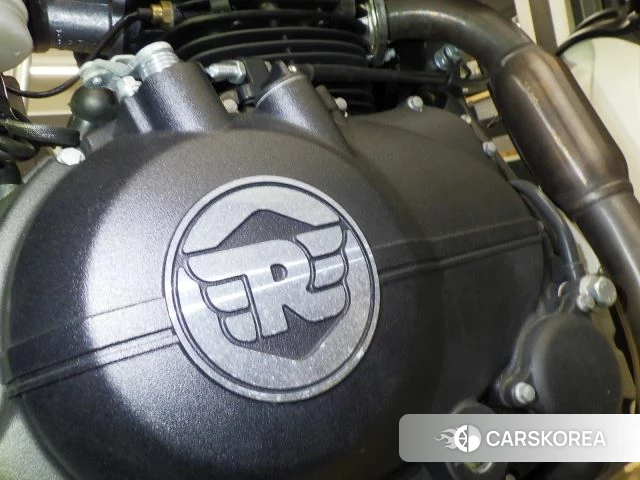 Engine photo