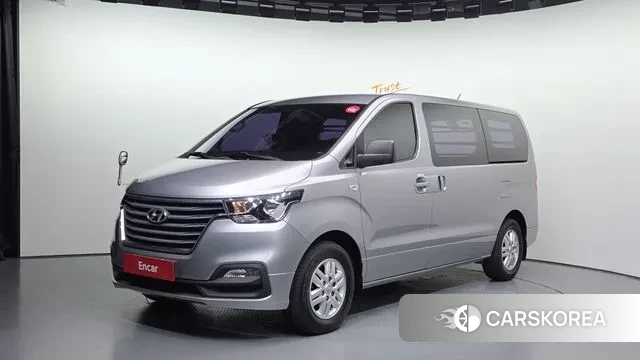 Hyundai The New Grand Starex 2019 Серебристо-серый из Кореи