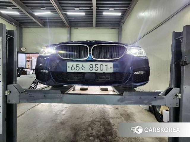 BMW 5 Series (G30) 2018 Синий из Кореи