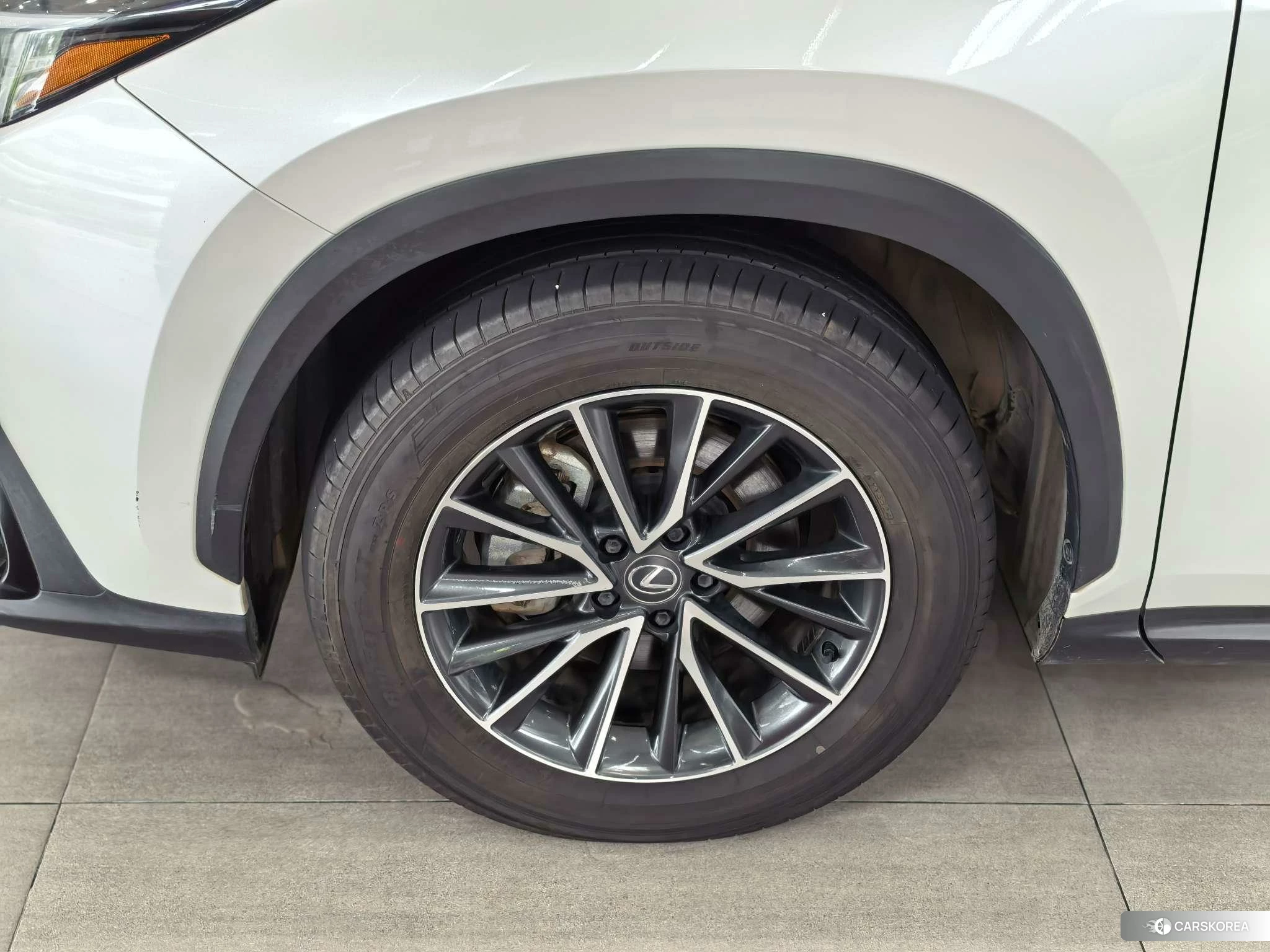 Lexus NX 2024 Белый из Китая