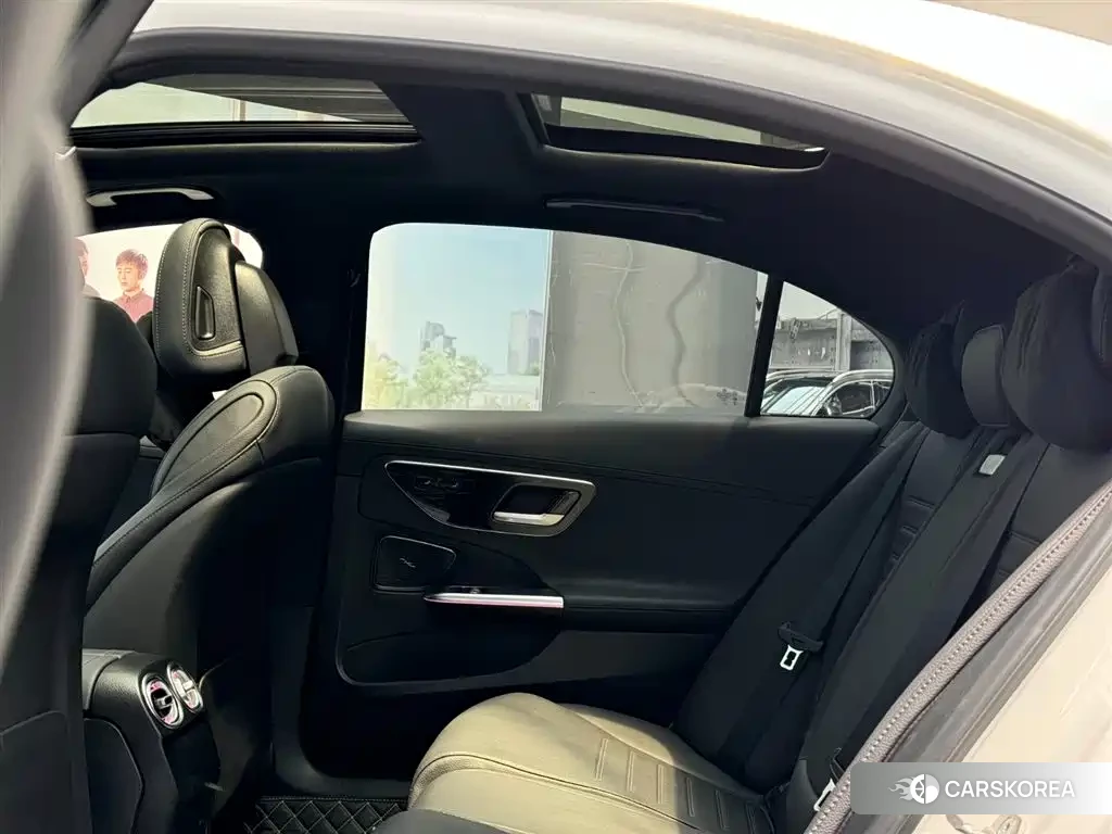 Mercedes-Benz C-class 2024 Белый из Китая