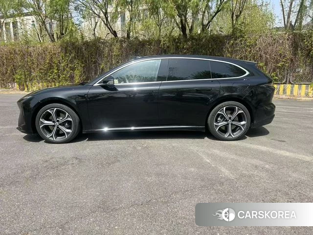 Weilai ET5T 2025 Черный из Китая