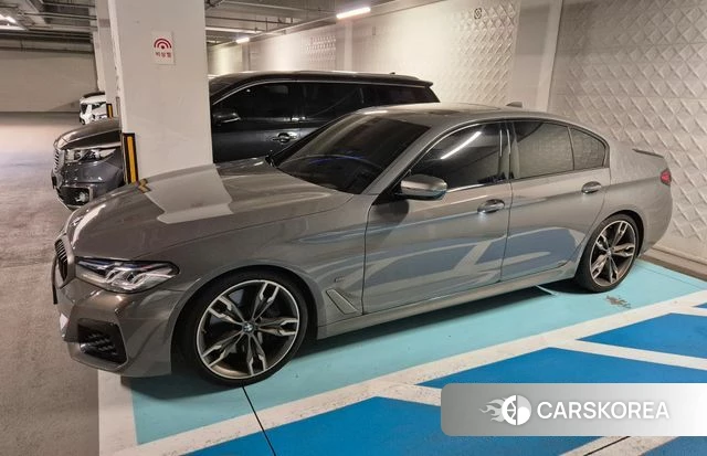 BMW 5 Series (G30) 2021 Серый из Кореи