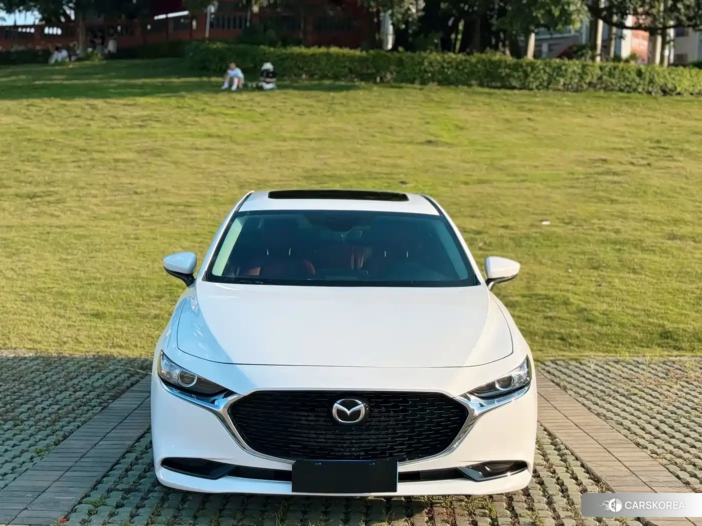 Mazda 3 2022 Белый из Китая