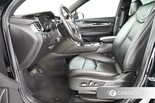 Cadillac XT6 2020 Черный из Китая