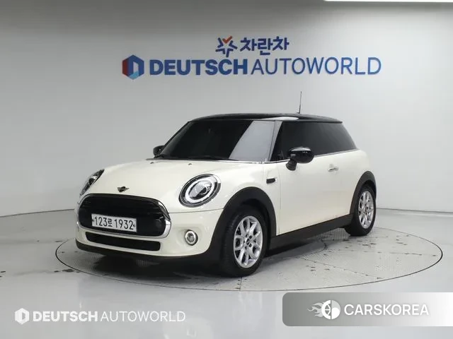 Mini Cooper 2019 Белый из Кореи