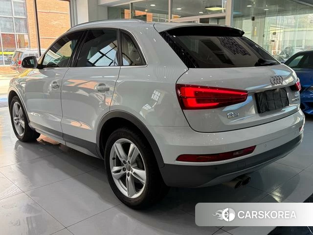 Audi Q3 2019 Белый из Китая