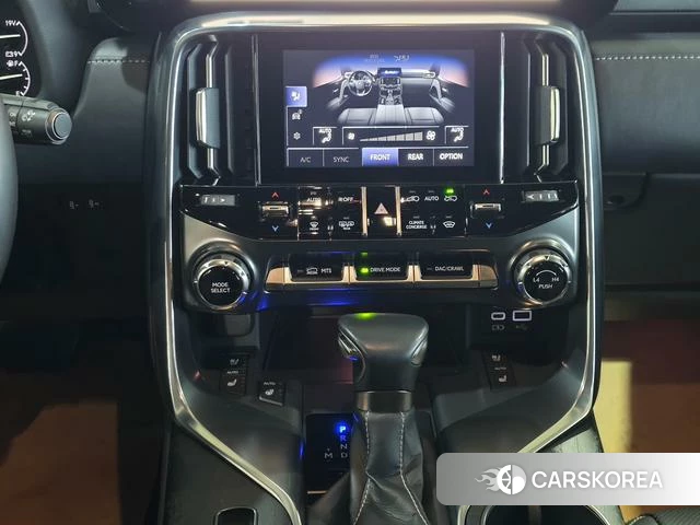 Lexus LX 2023 Белый из Китая