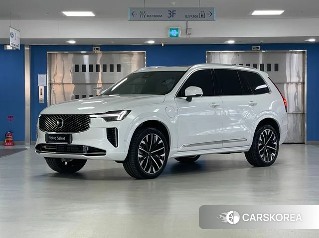 Volvo XC90 second Generation 2025 Белый из Кореи