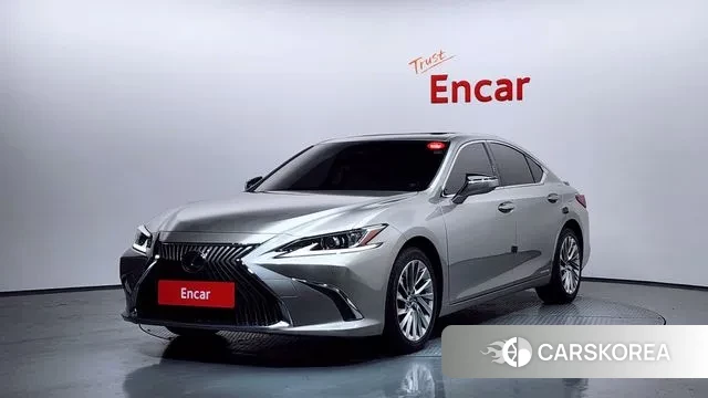 Lexus ES300h 7th generation 2021 Серебряный из Кореи