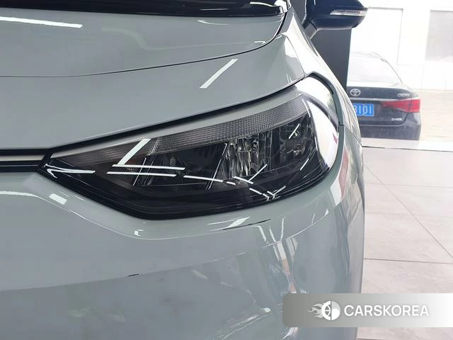 Volkswagen ID.3 2023 Белый из Китая