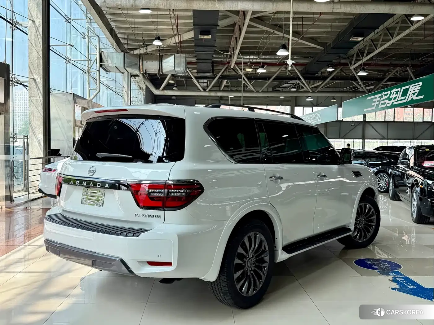 Nissan Toure 2026 Белый из Китая