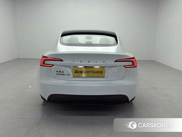 Tesla Model 3 2025 Белый из Китая