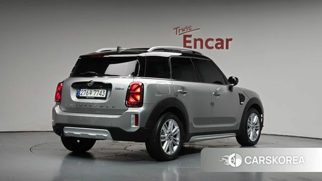 Mini Cooper Countryman 2023 Серебряный из Кореи