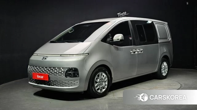 Hyundai Staria 2022 Серебристо-серый из Кореи