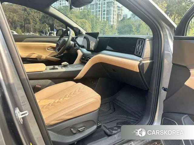 BYD Song L DM 2024 Темно-серый из Китая