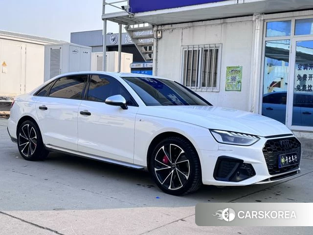 Audi A4L 2021 Белый из Китая