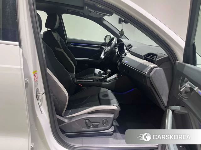Audi Q3 2022 Белый из Китая
