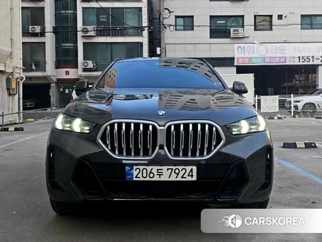 BMW X6 (G06) 2023 Коричневый из Кореи
