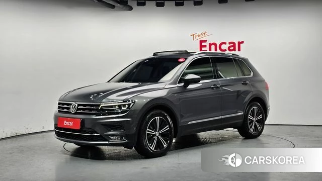 Volkswagen Tiguan second Generation 2020 Серый из Кореи