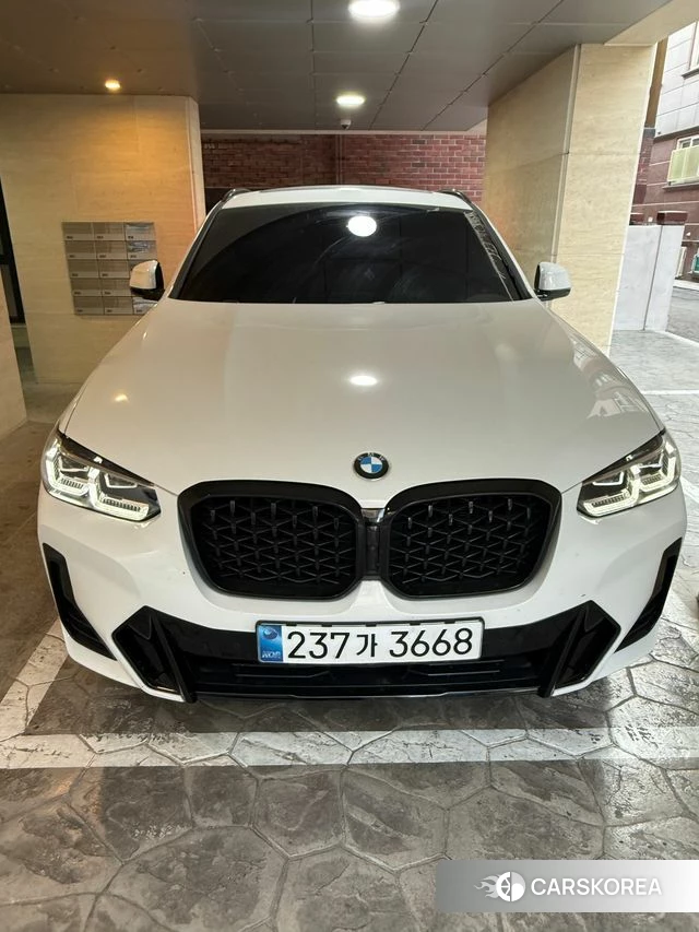BMW X4 (G02) 2025 Белый из Кореи