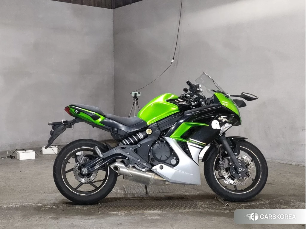 Проданный Kawasaki NINJA 400 2014 из Японии