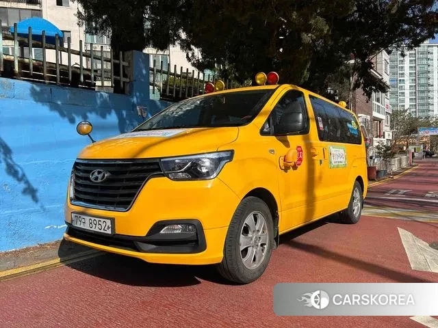 Hyundai The New Grand Starex 2020 Желтый из Кореи