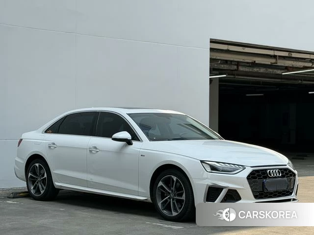 Audi A4L 2021 Белый из Китая