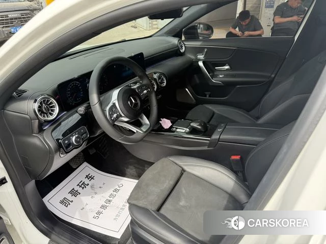 Mercedes-Benz Class A 2021 Белый из Китая