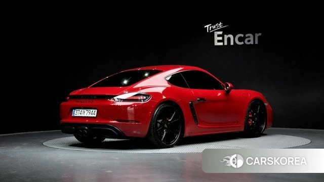 Porsche 718 Cayman 2019 Красный из Кореи