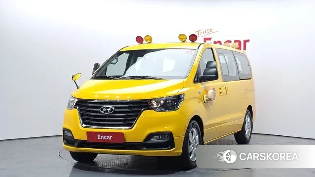Hyundai The New Grand Starex 2019 Желтый из Кореи