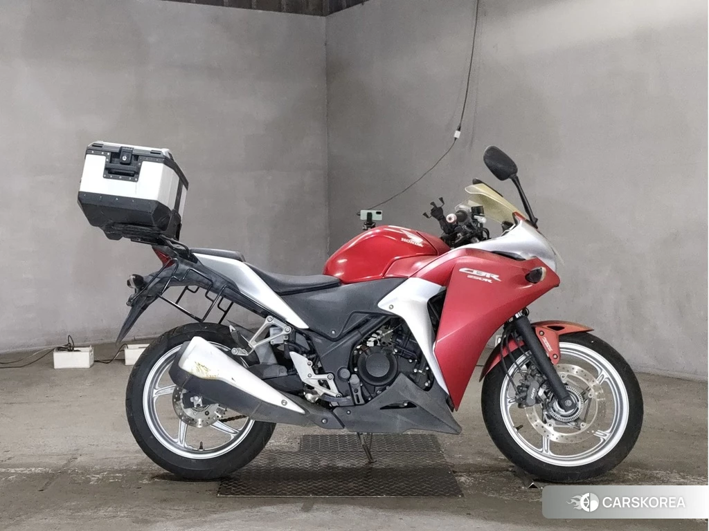 Проданный Honda CBR250R id 4176211 из Японии, фото 2