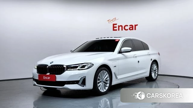 BMW 5 Series (G30) 2022 Белый из Кореи