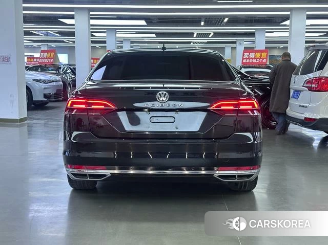 Volkswagen Huiang 2021 Черный из Китая