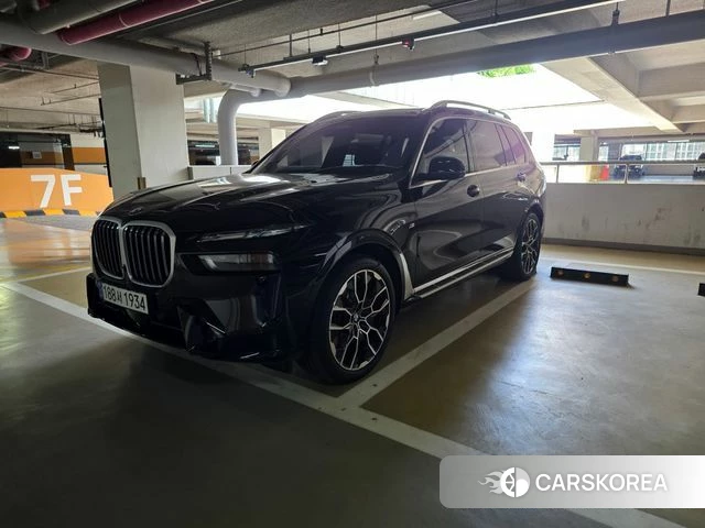 BMW X7 (G07) 2025 Черный из Кореи