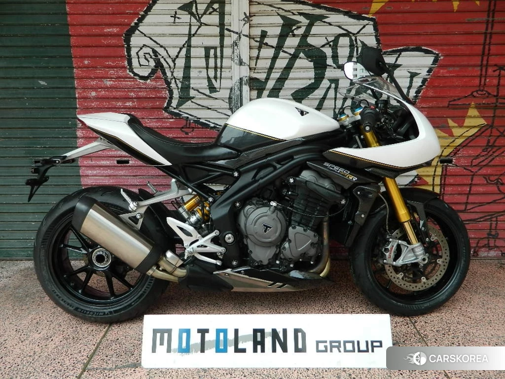 Проданный Triumph SPEED TRIPLE 1200 RR 2023 из Японии