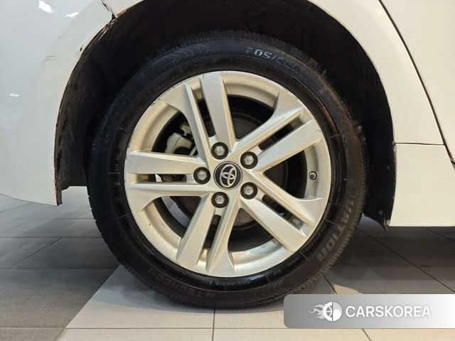 Toyota Lei Ling 2023 Белый из Китая
