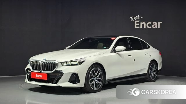 BMW 5 Series (G60) 2026 Белый из Кореи