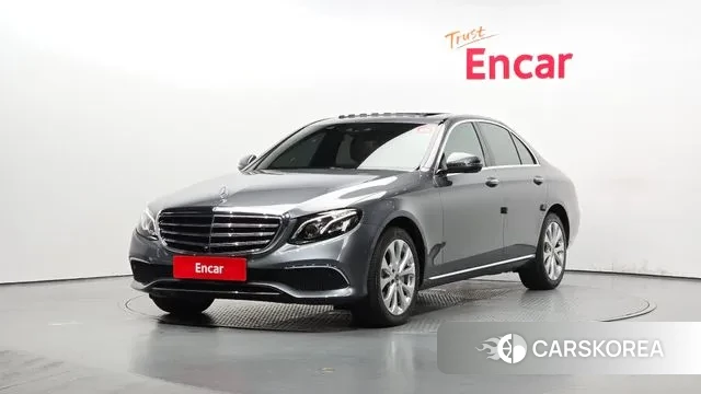 Mercedes-Benz E-Class W213 2019 Серый из Кореи