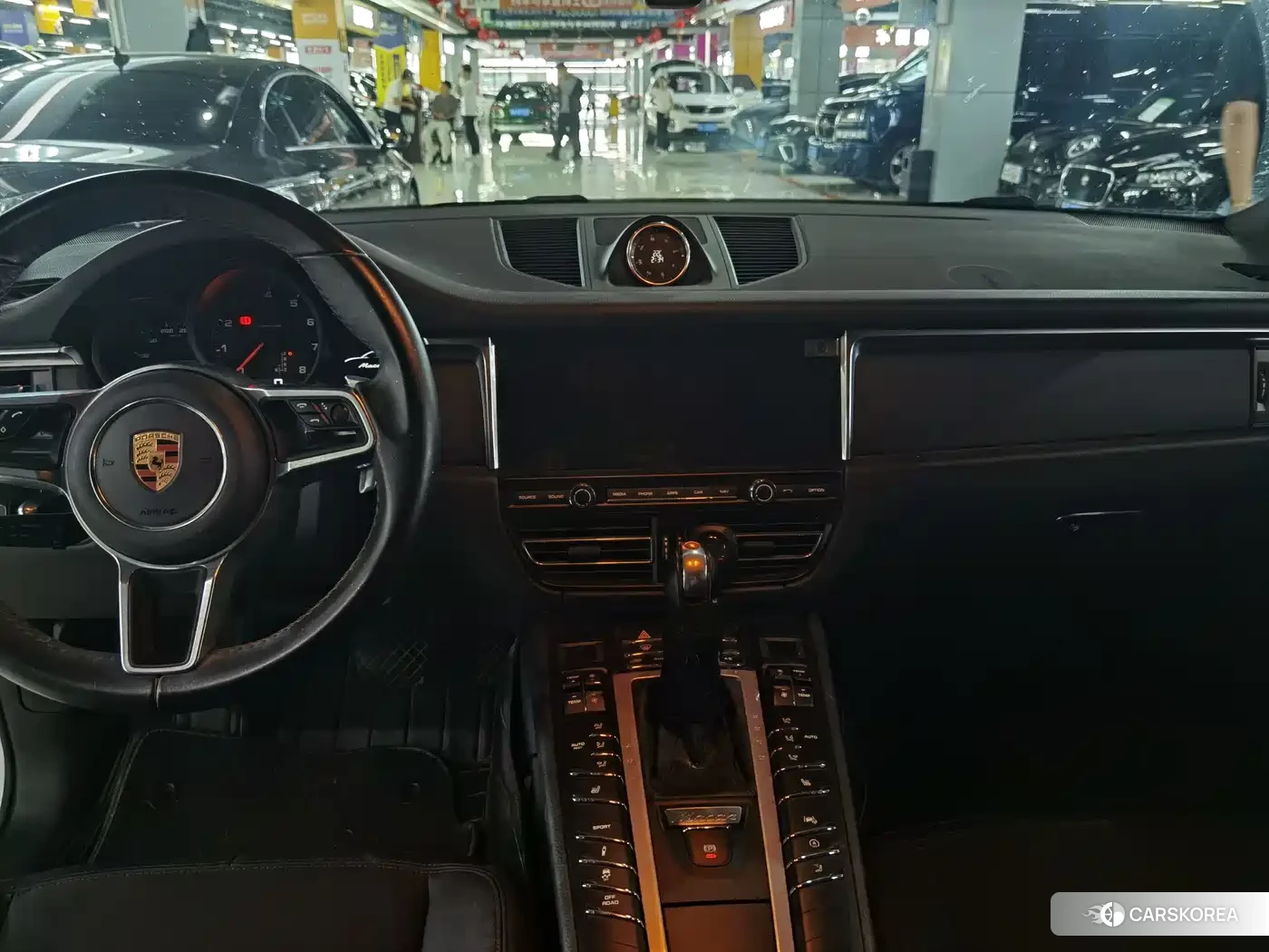 Porsche Macan 2020 Белый из Китая