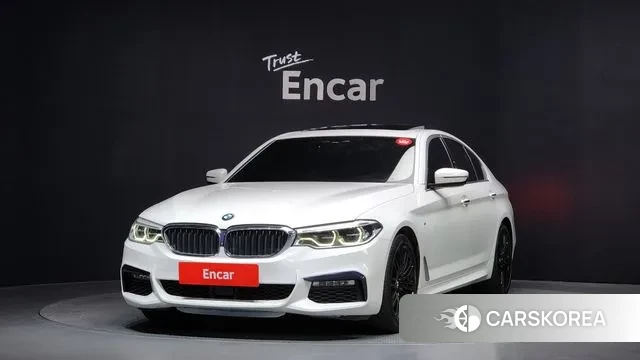 BMW 5 Series (G30) 2018 Белый из Кореи