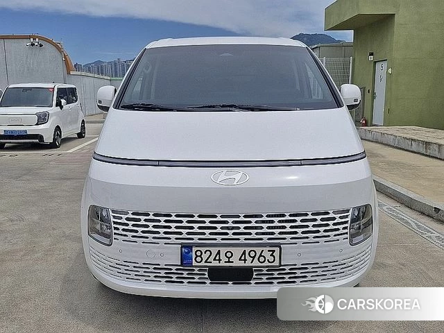 Hyundai Staria 2024 Белый из Кореи