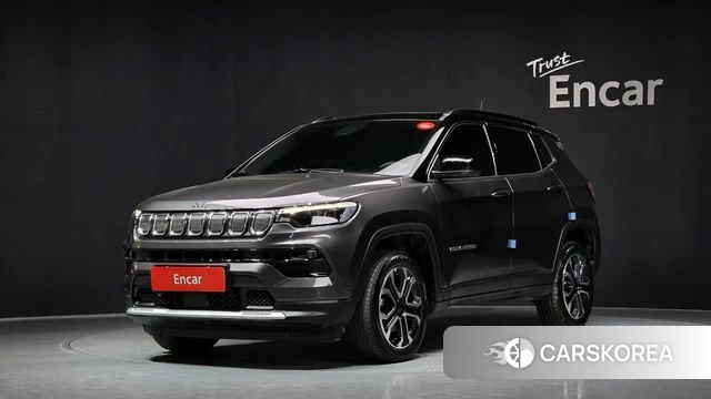 Jeep Compass 2nd Generation 2022 Серый из Кореи