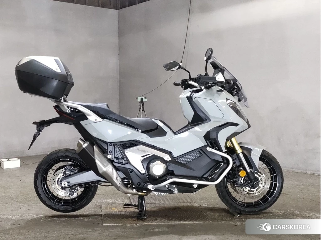 Проданный Honda X-ADV 750 2023 из Японии, фото 2