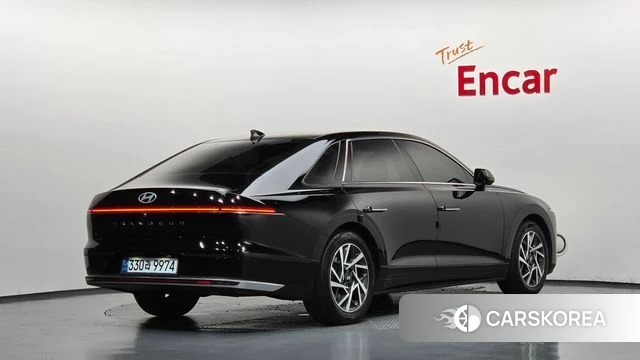 Hyundai Grandeur (GN7) 2022 Черный из Кореи